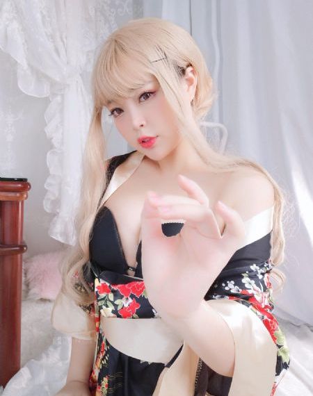 成人av中文解说水果派_720免费全集观看