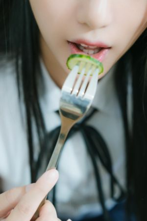 四虎成人在线视频_720高清迅雷在线观看