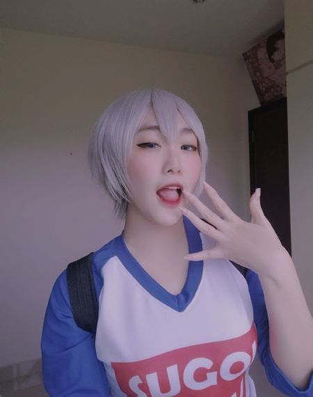 美女久久久久久久久久_HD高清免费观看
