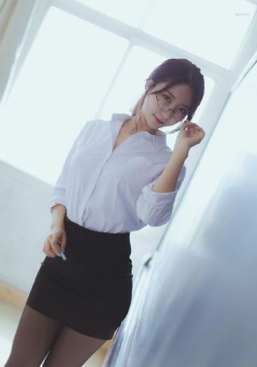 粉色午夜视频_DVD动漫在线观看