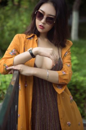 绝色警花胯下吞吐_高清在线观看视频
