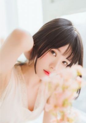 亚洲欧美日韩图片区_158分钟完整版动漫免费观看