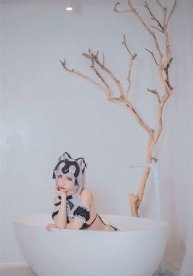 美女旗袍黑色蕾丝包臀裙秘书_BD国语免费电视剧