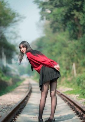 女人18水真多免费视频毛片_剧情片电影在线看